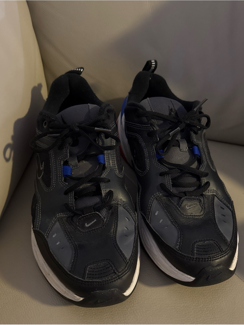 Nike Kids Black and Gray Sneakers with Blue Accents